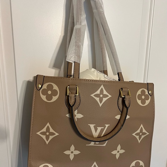 Tan and Cream Shoulder or Tote Bag NWT - Picture 2 of 9